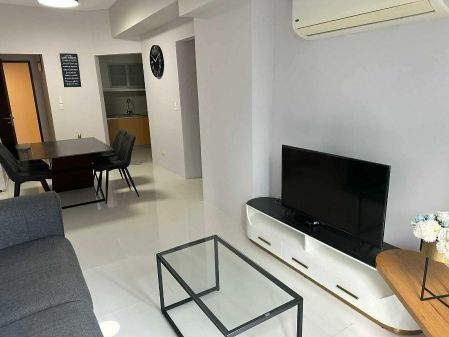 Modern Two Bedroom Unit in Uptown Ritz