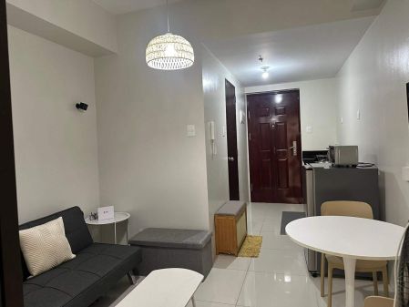 Ridgewood T4 12th Unit for Rent