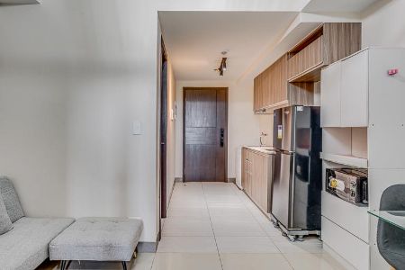 Fully Furnished 1 Bedroom Unit in Park McKinley West