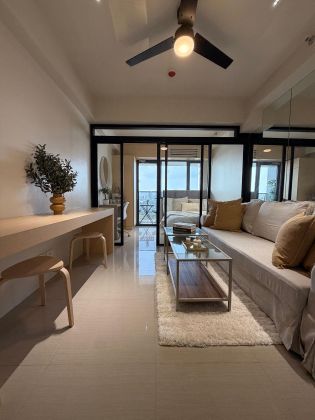 Fully Furnished 1 Bedroom Unit at Shore 2 Residences for Rent