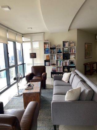 For Rent Three Bedrooms Unit in Arya Residences