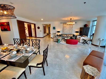 Two Roxas Triangle 3 Bedroom Condo Unit for Rent