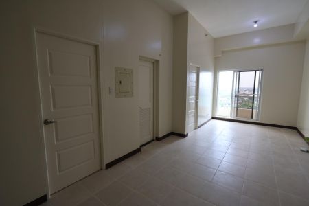 Prime 2BR Penthouse Unit in Stellar Place Visayas Ave near UP 