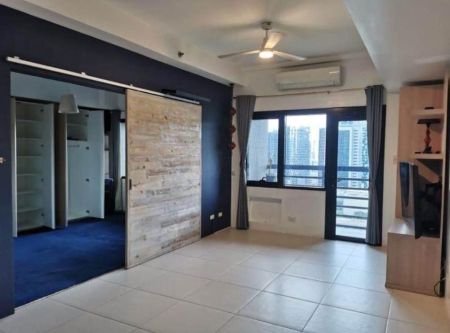 Semi Furnished 1 Bedroom for Rent in Icon Plaza Taguig