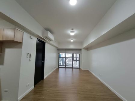 1 Bedroom Condo for Rent in Park Triangle Residences