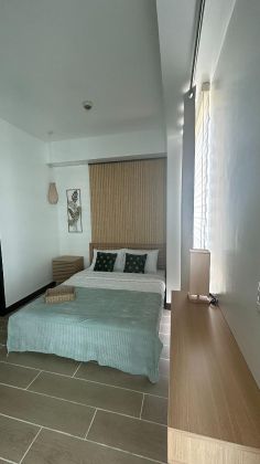 Fully Furnished Studio Unit at 8 Newtown Boulevard for Rent