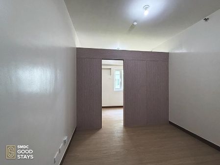 Unfurnished Studio Unit at Trees Residences for Rent