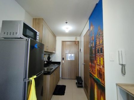 For Rent 1BR Unit at Shore 2 Residences Pasay