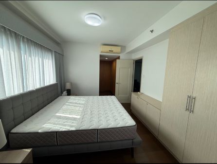 Unit for Rent at Edades Tower Makati 
