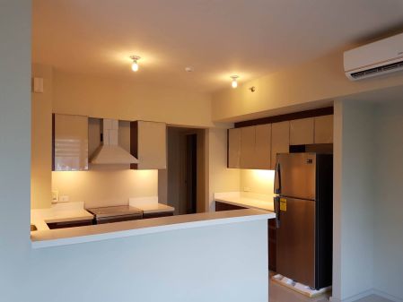 Semi Furnished 2BR for Rent in Arya Residences Taguig