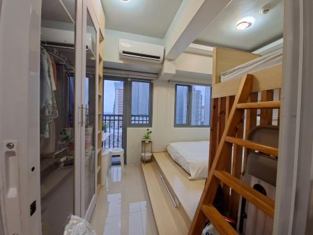Fully Furnished 1 Bedroom Unit at Fame Residences for Rent