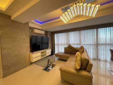 Uptown Ritz Lower Penthouse 3BR Furnished 131 sqm with Maids Room