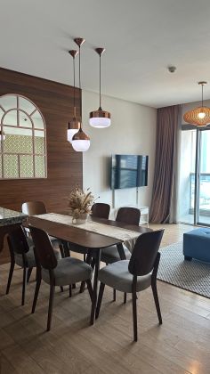 2 Bedroom with Balcony in One Shang Place 