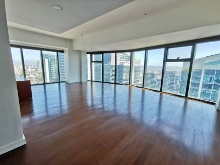 FOR LEASE-4BR in Grand Hyatt Residences North Tower,BGC