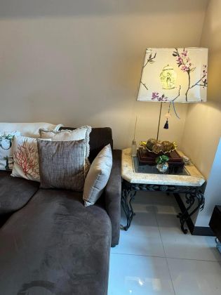 Fully Furnished 1 Bedroom Unit at Uptown Parksuites for Rent