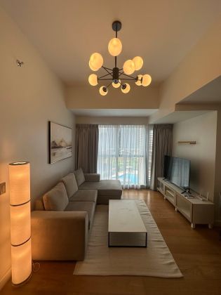 Fully Furnished 2 Bedroom in the Seasons Residences Haru
