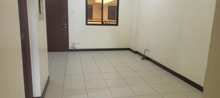 For Rent 2 Bedroom Unit at DMCI Acacia Estate Peidot Bldg