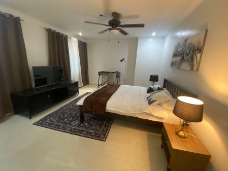 Short Term Rental 1 Bedroom Condo near Makati Med