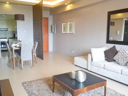 2BR condo for rent FF at The Infinity BGC