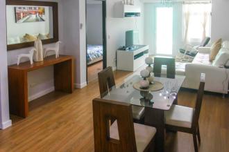 Fully Furnished 1BR with Balcony at The Meranti Two Serendra