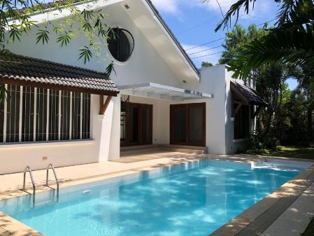 3 Bedroom Huge House For Rent in Ayala Alabang Village