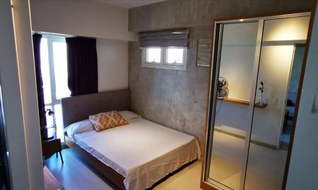 Fully Furnished 1 Bedroom Unit at The Senta for Rent