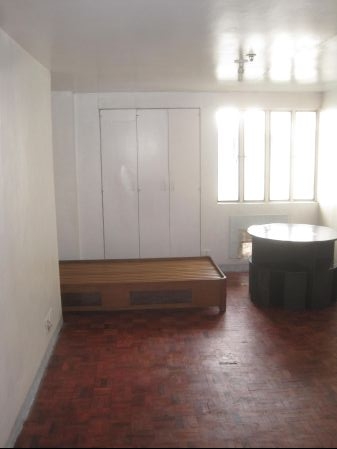 Studio Unit for Rent in Cityland Dela Rosa Makati