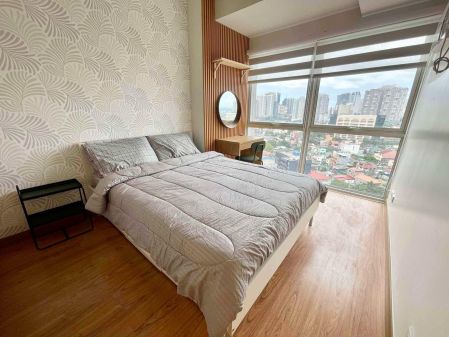 1BR Fully Furnished with Balcony in Times Square West BGC