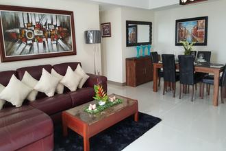 4BR Condo with Parking at the Venice Residences