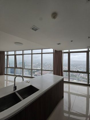 Semi Furnished 3BR Condo with Maids Room Parking East Gallery