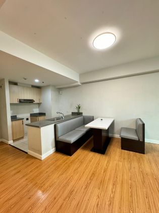 Semi Furnished 2 Bedroom Unit at The Grove By Rockwell for Rent