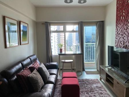 For Lease 1 BR in BGC Two Serendra Aston