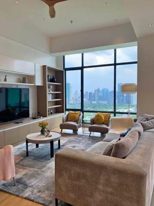Fully Furnished 2 Bedroom Unit at Bellagio Tower 2