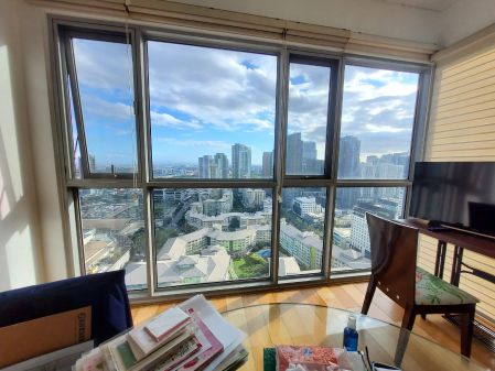 One Serendra East Tower 2BR For Rent Fully Furnished