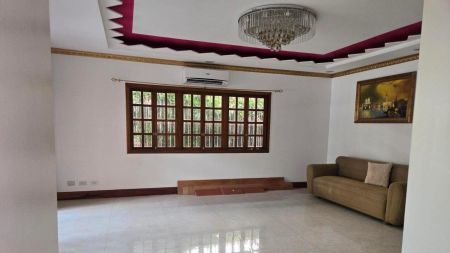 Unfurnished 5 Bedroom House at Ayala Alabang Village for Rent