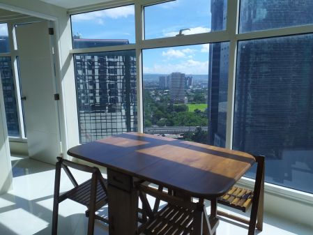 Furnished 1BR Unit with Parking at The Currency Ortigas