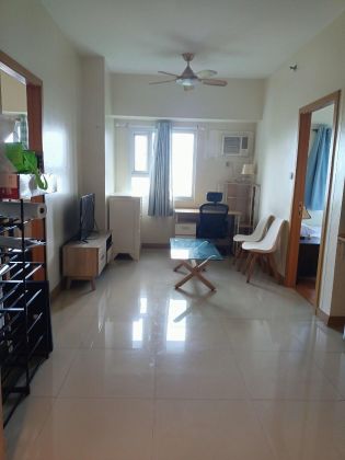 Corner 2 Bedroom Unit Furnished with Balcony in Trion Towers BGC