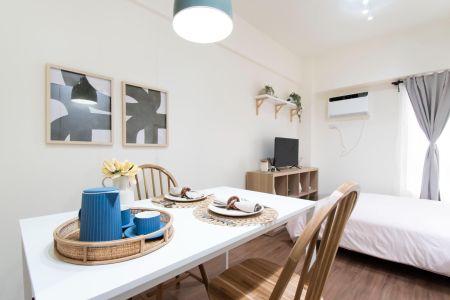The Camden Place 1BR Fully Furnished Condo Unit for Rent