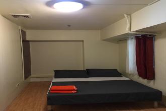 Condo Room with Small Balcony in a 4BR in Victoria Station 1 QC