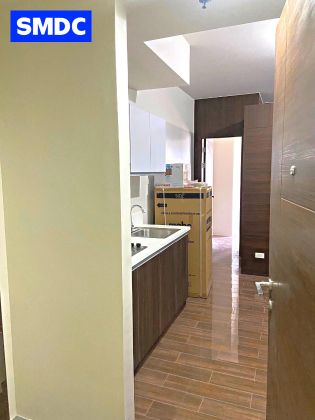 Semi Furnished 2BR Unit for Rent at Air Residences