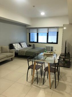 Fully Fully Studio Unit ICON Plaza BGC