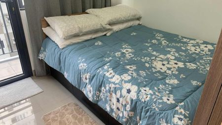 Fully Furnished 1 Bedroom Unit at Shore 2 Residences for Rent