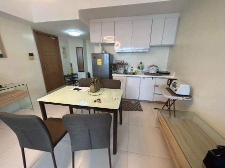 Studio Fully Furnished for Rent at Icon Plaza BGC   