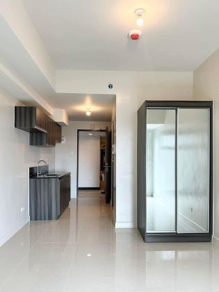 Studio Unfurnished in Quezon City