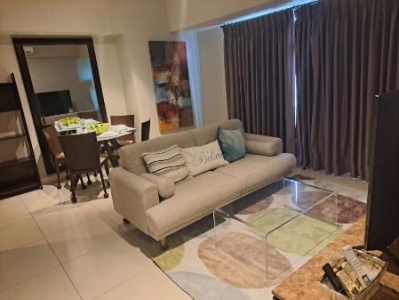For Rent 2BR with Balcony at Two Serendra Red Oak
