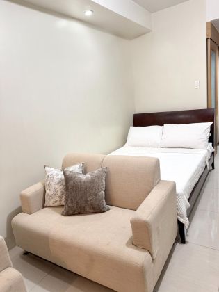 Semi fFrnished Studio Condo Unit at Shell Residences Pasay