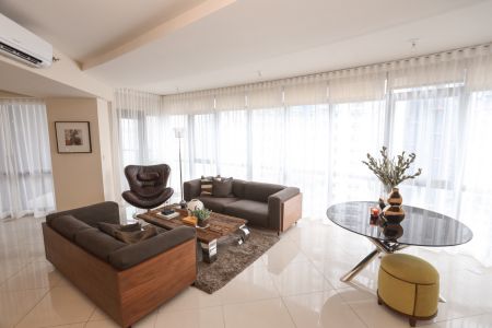 Fully Furnished 3 Bedroom Unit at Arya Residences for Rent