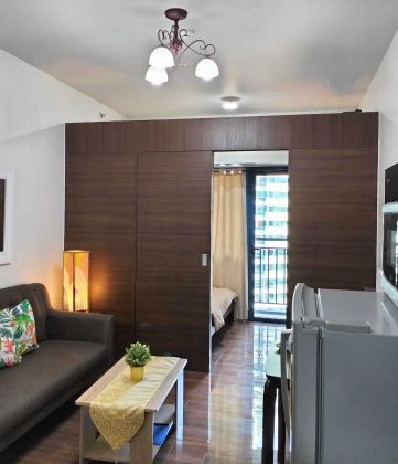 1 Bedroom Condo Unit in Air Residences Makati