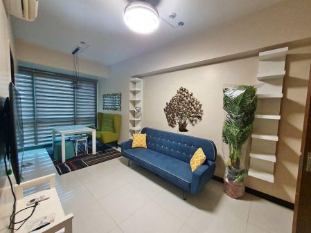Fully Furnished 1 Bedroom Unit in 8 Forbestown Road Taguig