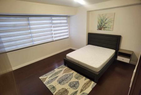 Minimalist 1BR with Balcony at Alcoves